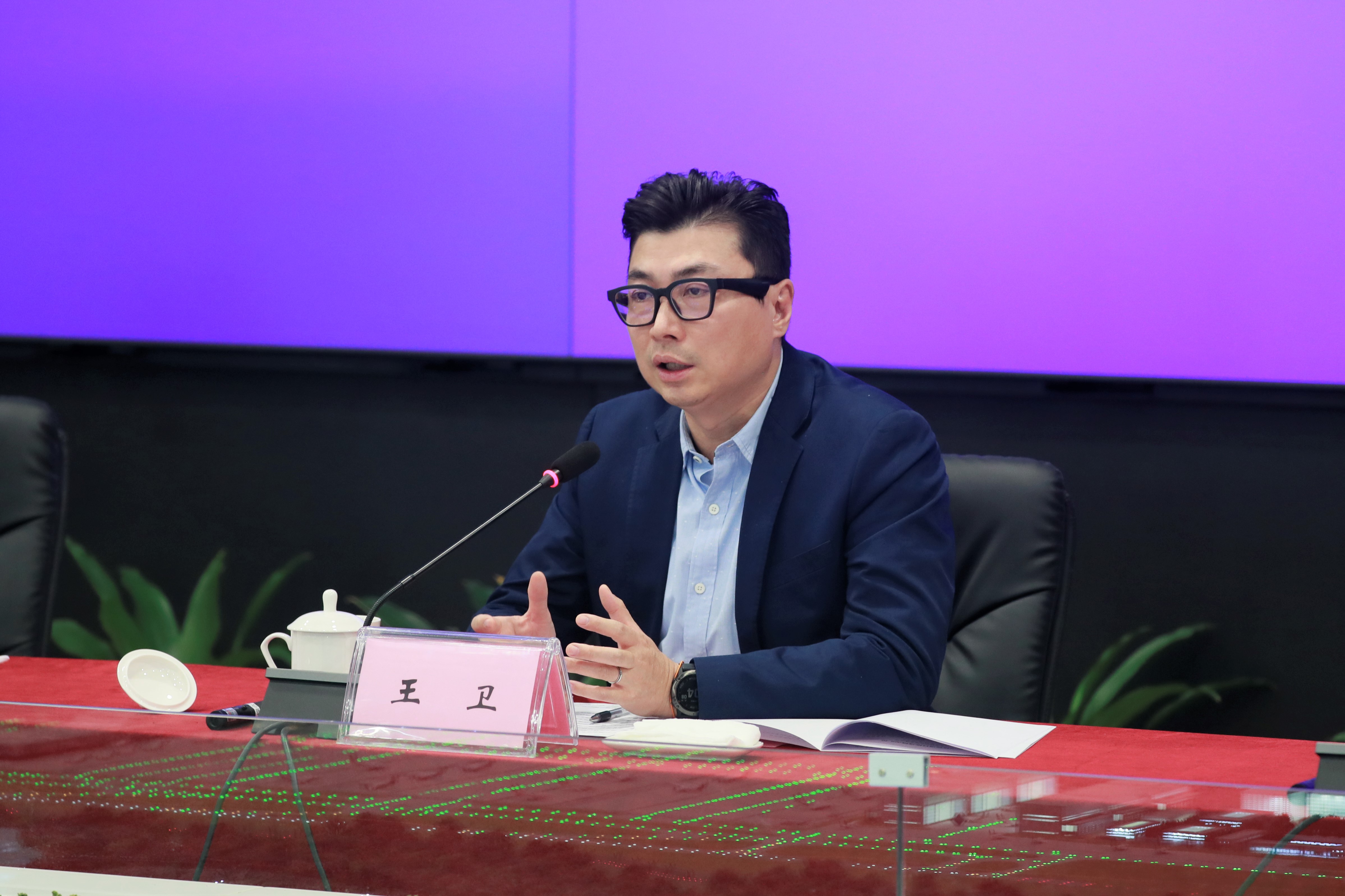 曹广晶在鄂州调研时要求加快推进国际物流核心枢纽项目建设